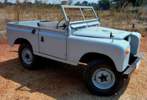 Land Rover Series 2 Short Wheel Base Pick Up - 1965